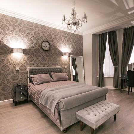 Apartments At Number 10 The Abbey Норвич Экстерьер фото